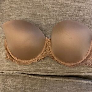 Victoria's Secret Lace Bra in Beige